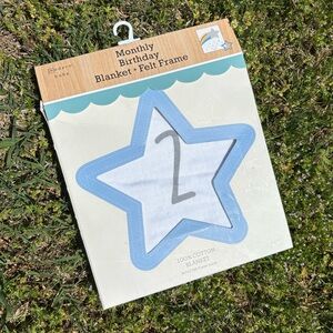 Modern Baby Monthly Birthday Blanket & Felt Frame - Blue